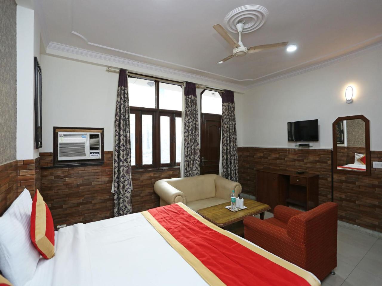 Oyo 472 Hotel Sareen Нью-Делі Екстер'єр фото